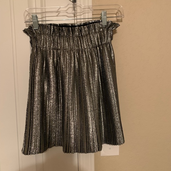 Zara metallic pleated mini skirt - Picture 1 of 3